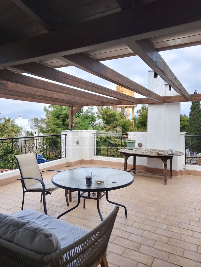 property-img